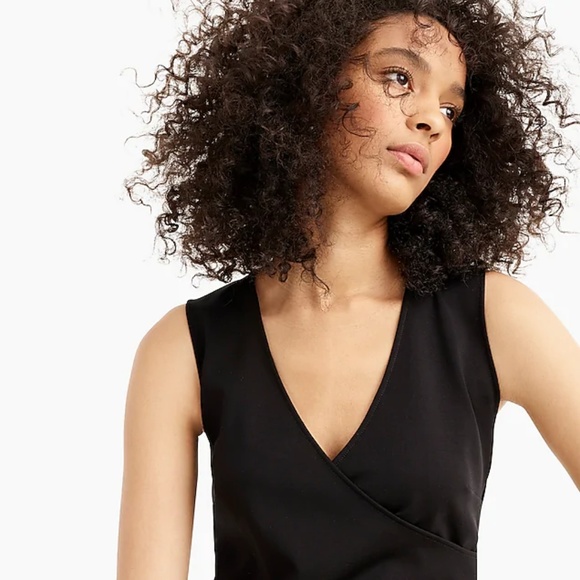 🌸Faux-wrap sleeveless tank top in ponte Black🌸 - Picture 2 of 6